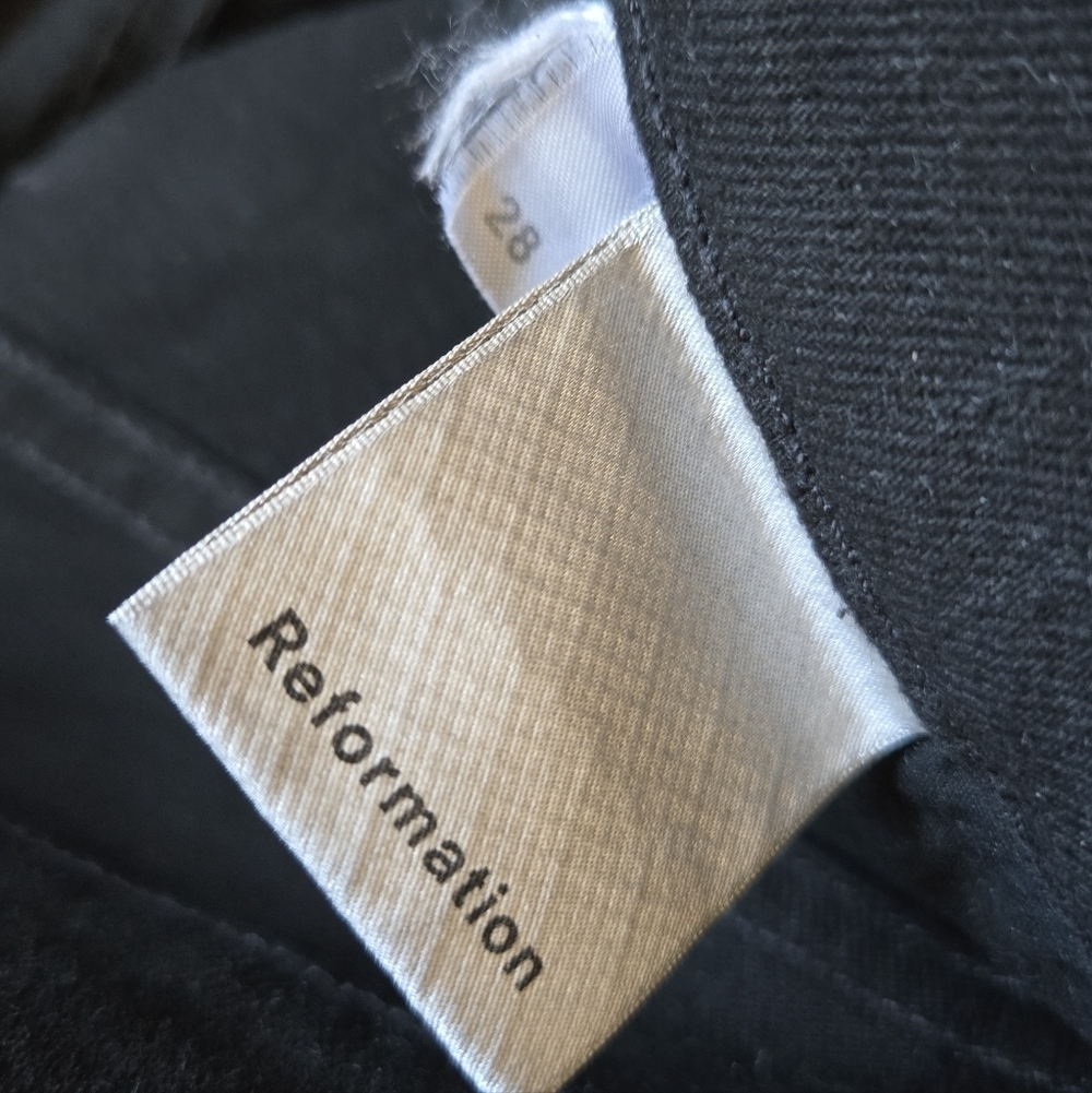 Reformation Black Flare Leg Jeans Size 28 - Picture 7 of 9